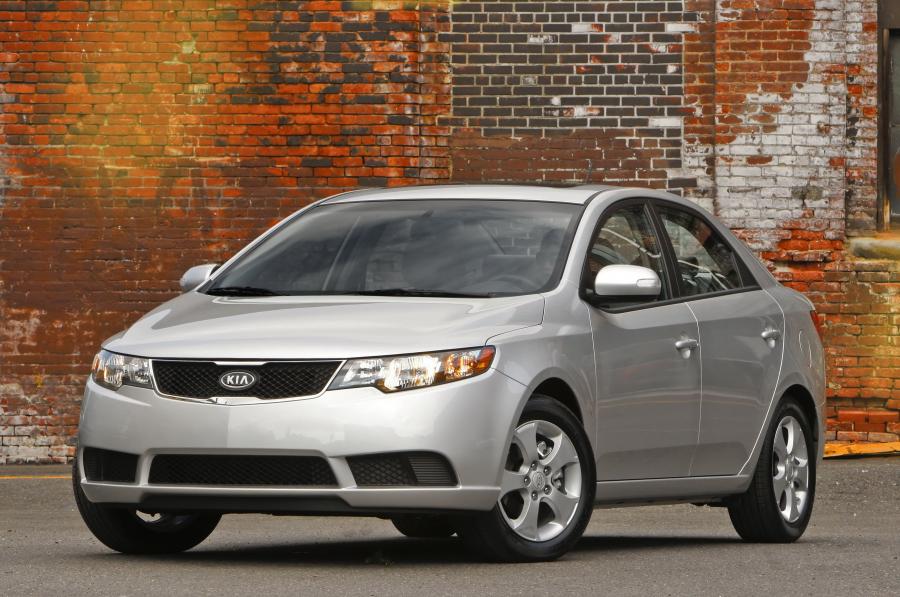  Kia Forte 2009 года  (фото 92 из 128)